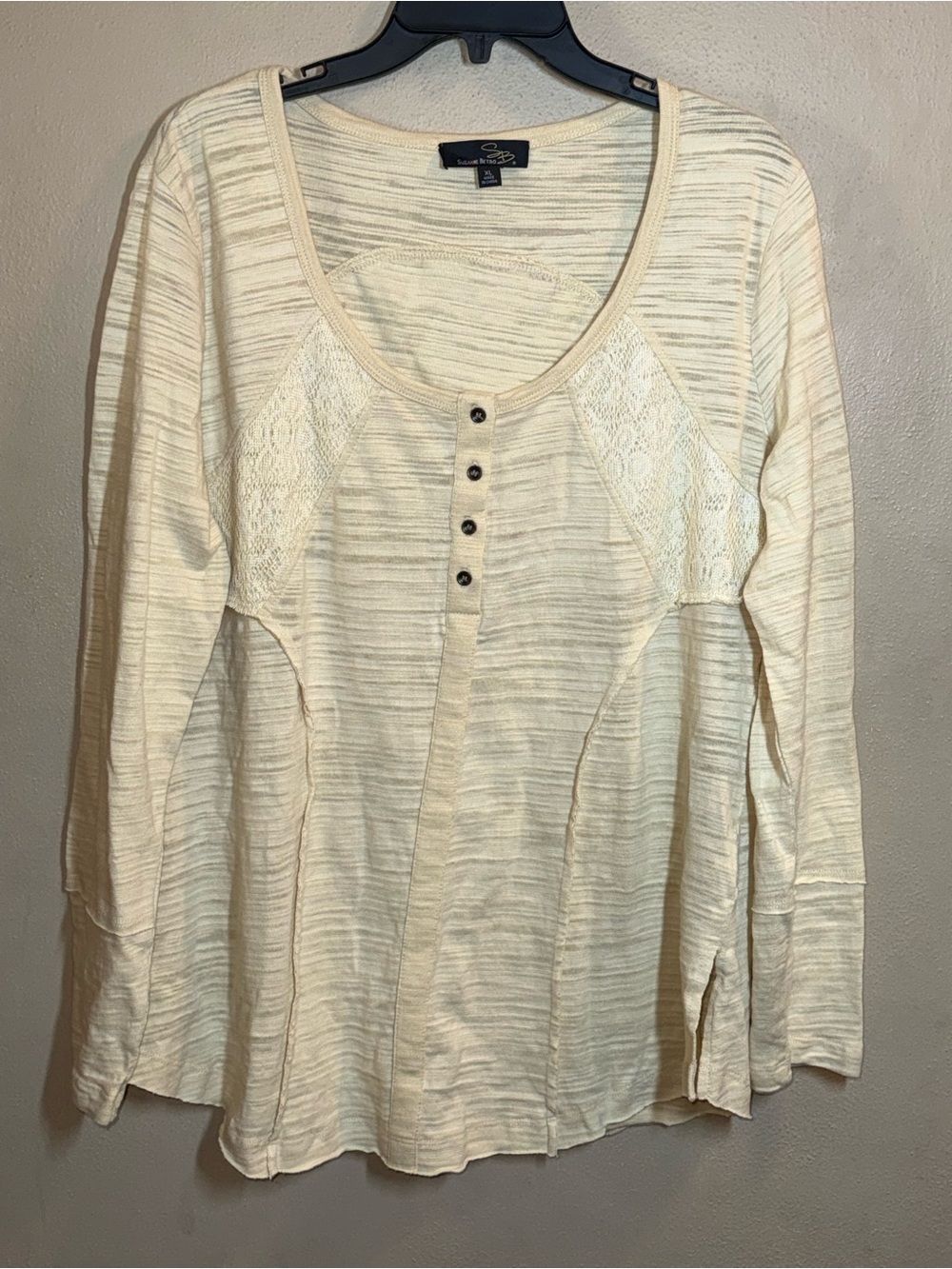 Women’s Suzanne Betro Cream Lace Detail Henley Blouse Sz XL
